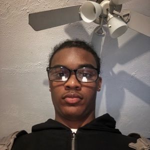 Meet your Posher, Damare